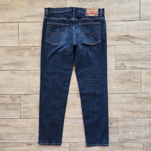 Diesel 2023 D-Finitive 09j47 Jeans Men's Light Medium Wash Button Fly Regular 34 - Picture 1 of 10